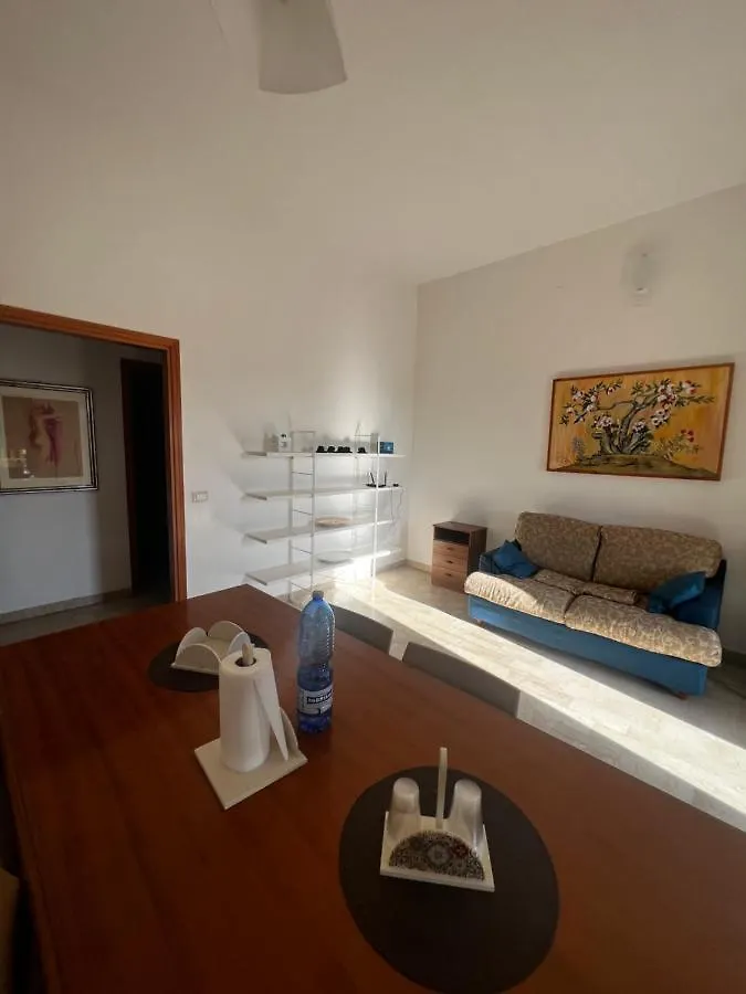 A Casa Di Rosa,Fronte Spiaggia, Piscina,Parcheggio Trapani Apartment