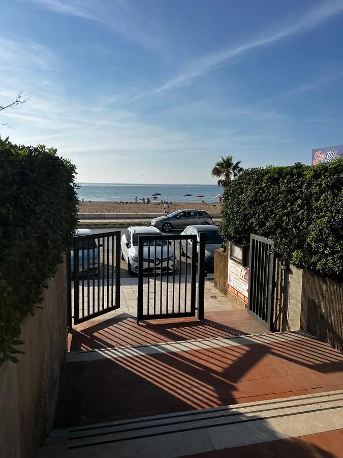A Casa Di Rosa,Fronte Spiaggia, Piscina,Parcheggio Trapani